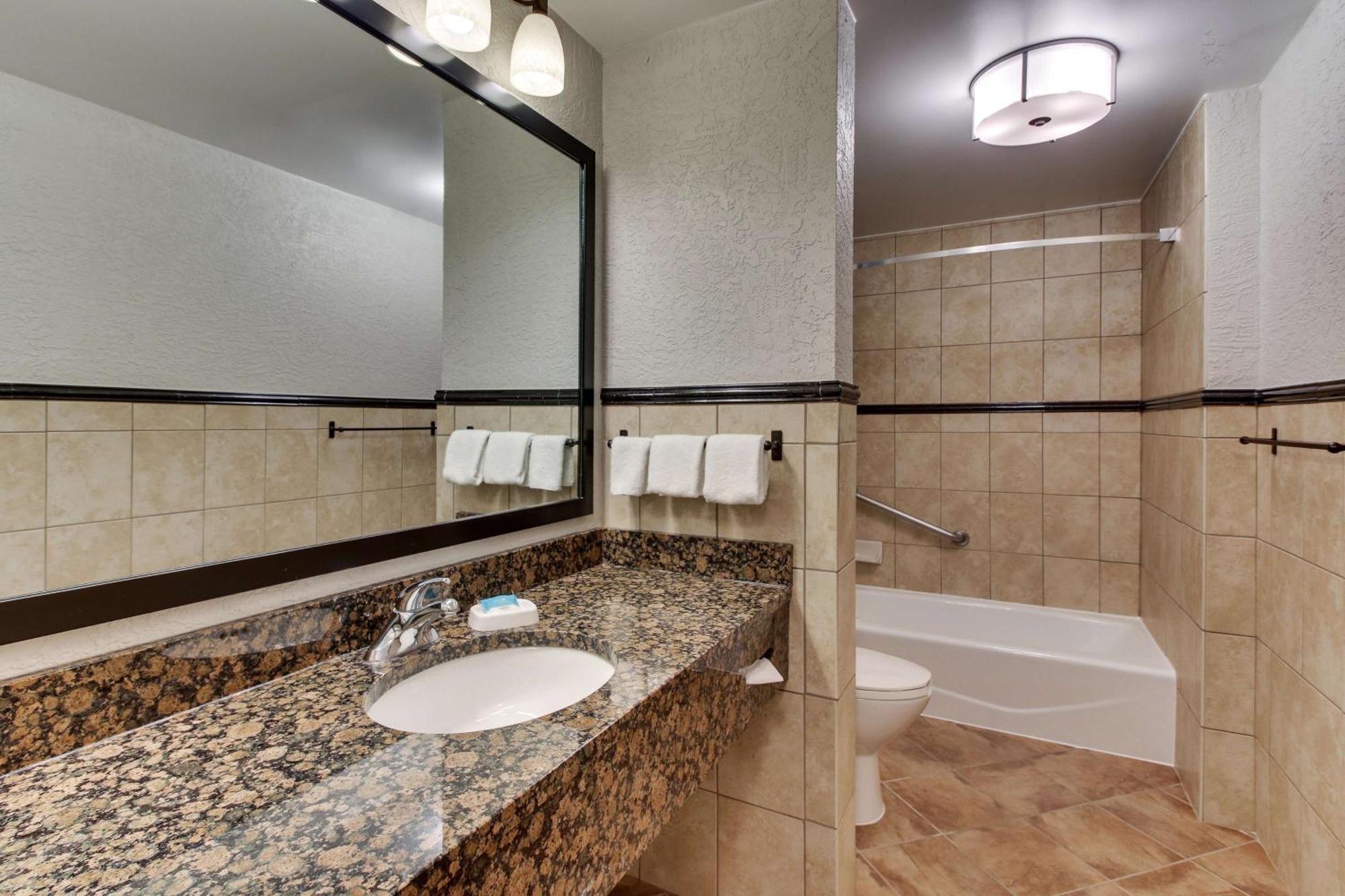 Drury Inn & Suites Phoenix Happy Valley Exteriör bild
