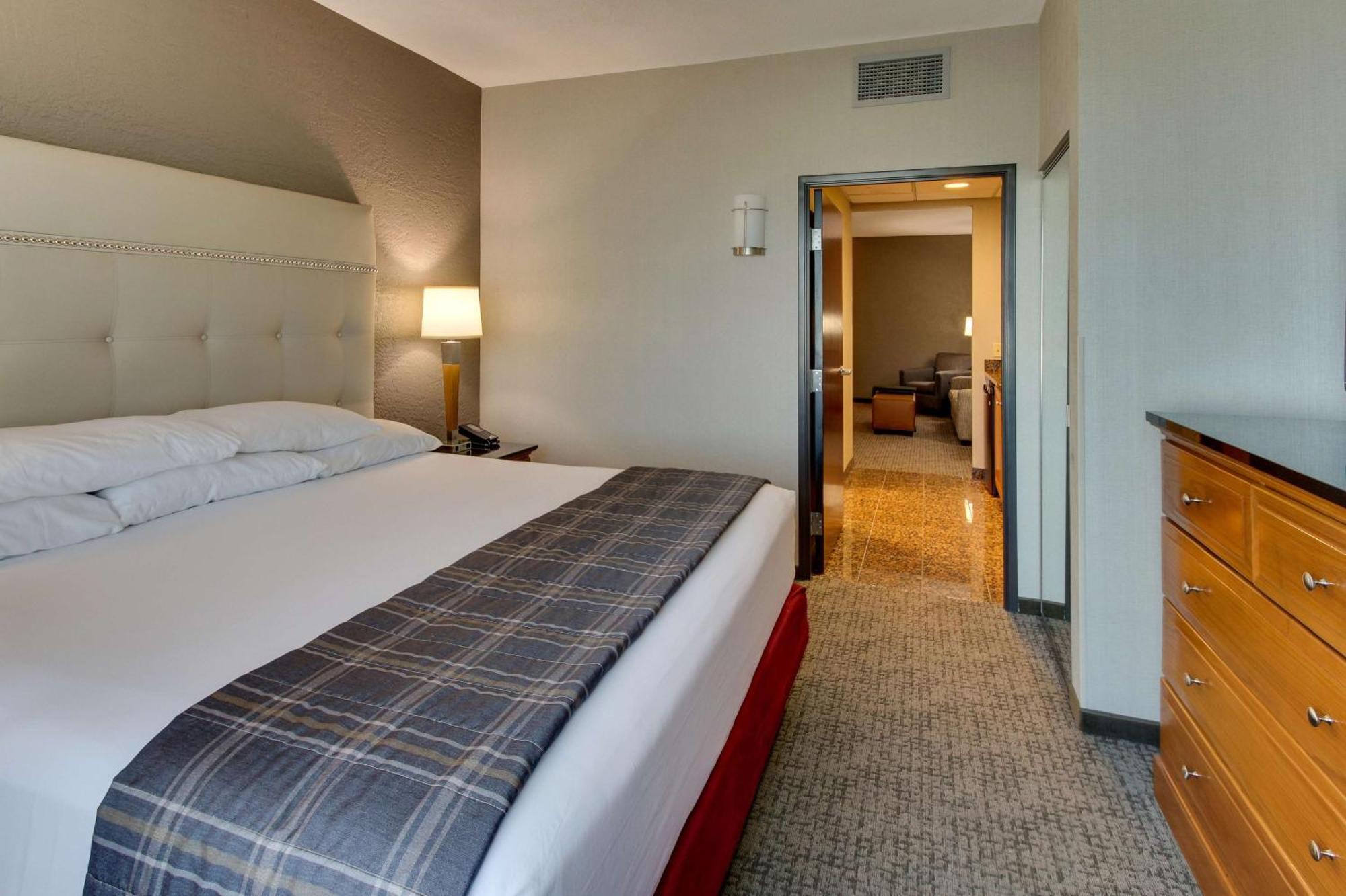 Drury Inn & Suites Phoenix Happy Valley Exteriör bild