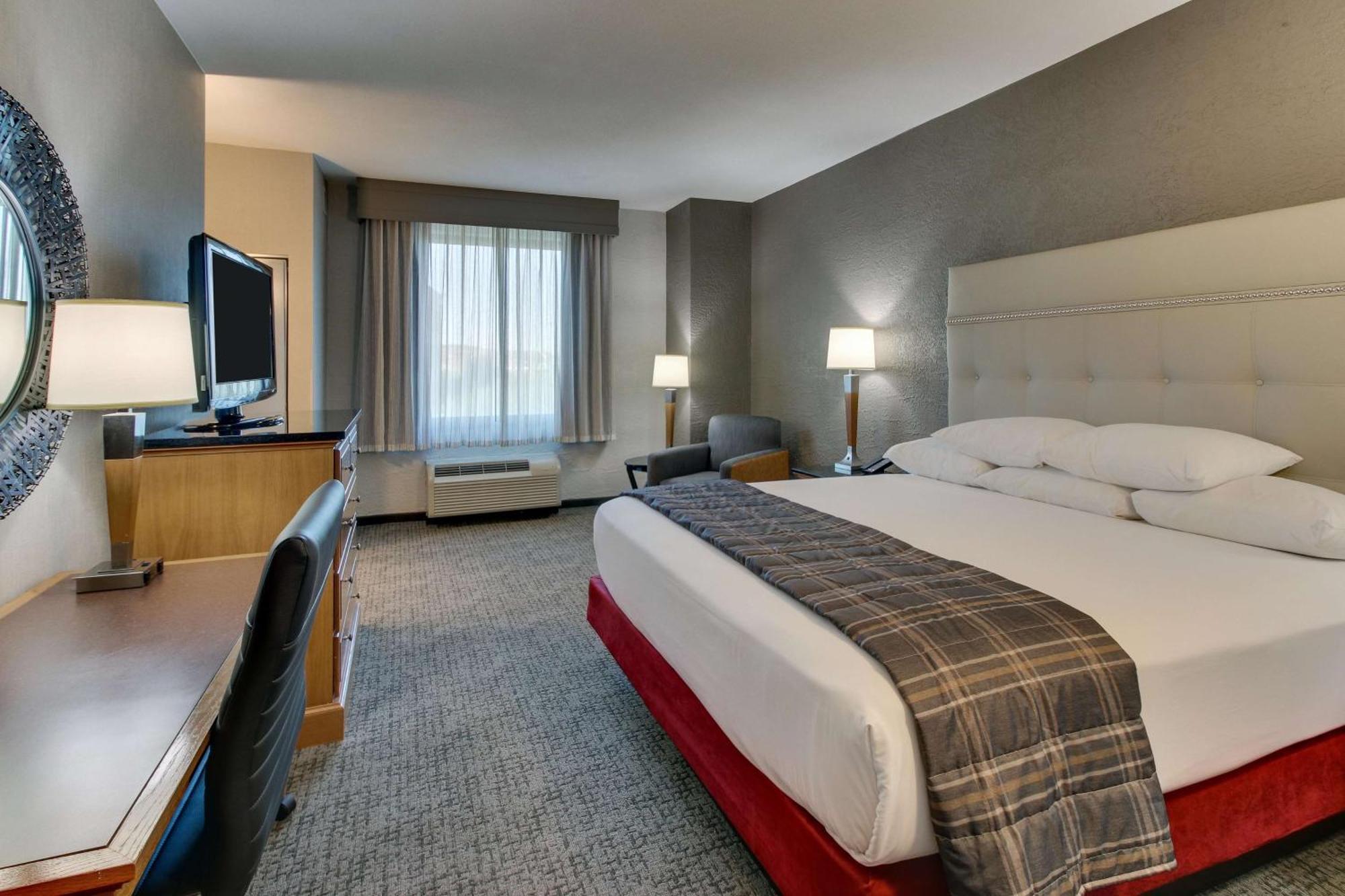 Drury Inn & Suites Phoenix Happy Valley Exteriör bild