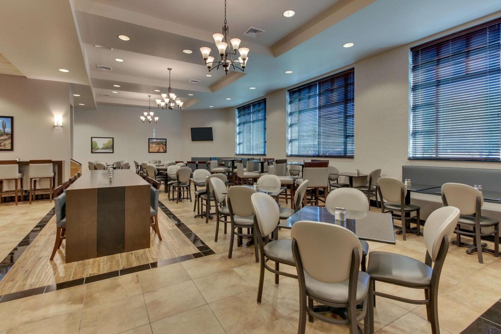 Drury Inn & Suites Phoenix Happy Valley Exteriör bild