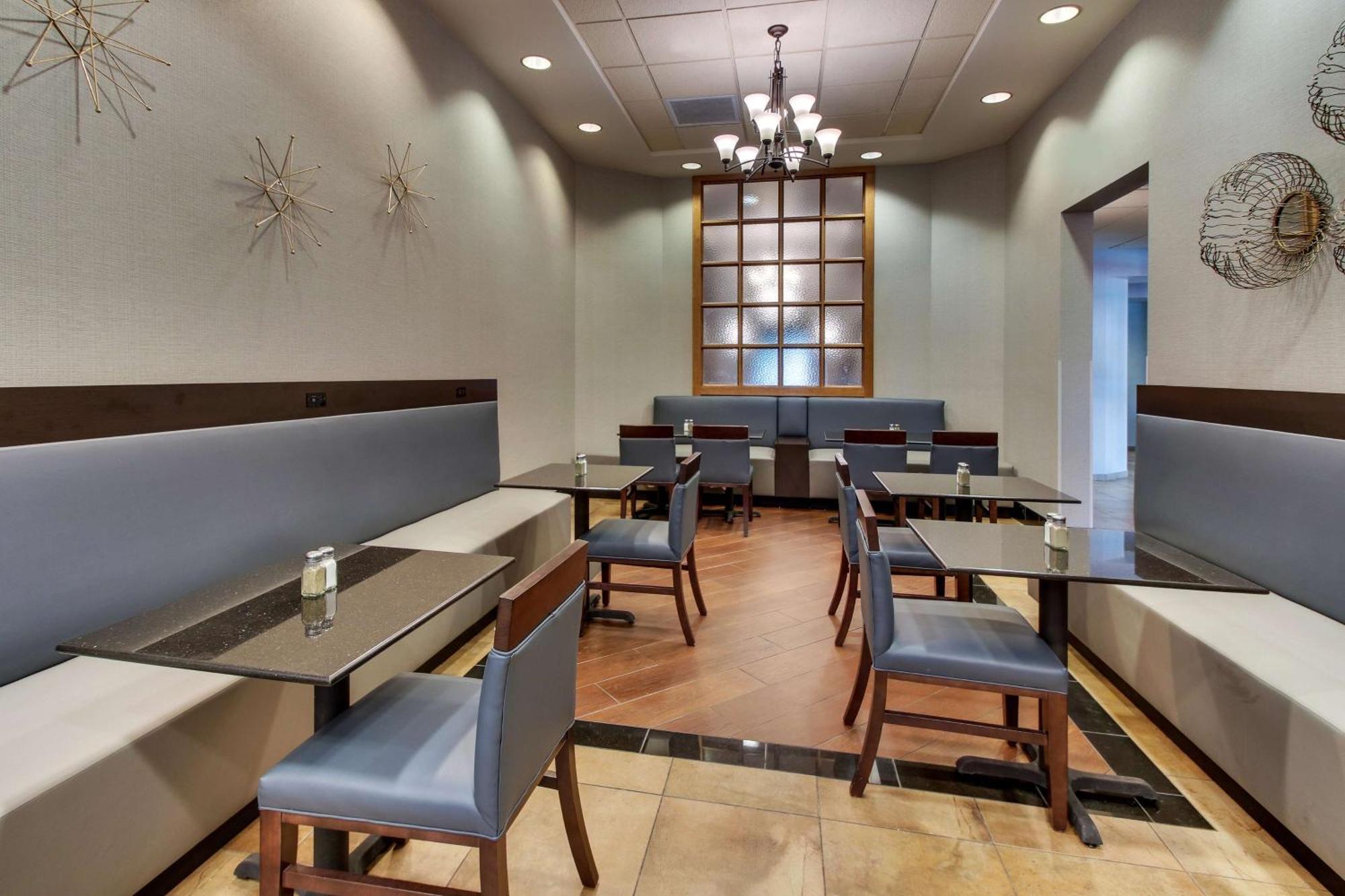 Drury Inn & Suites Phoenix Happy Valley Exteriör bild