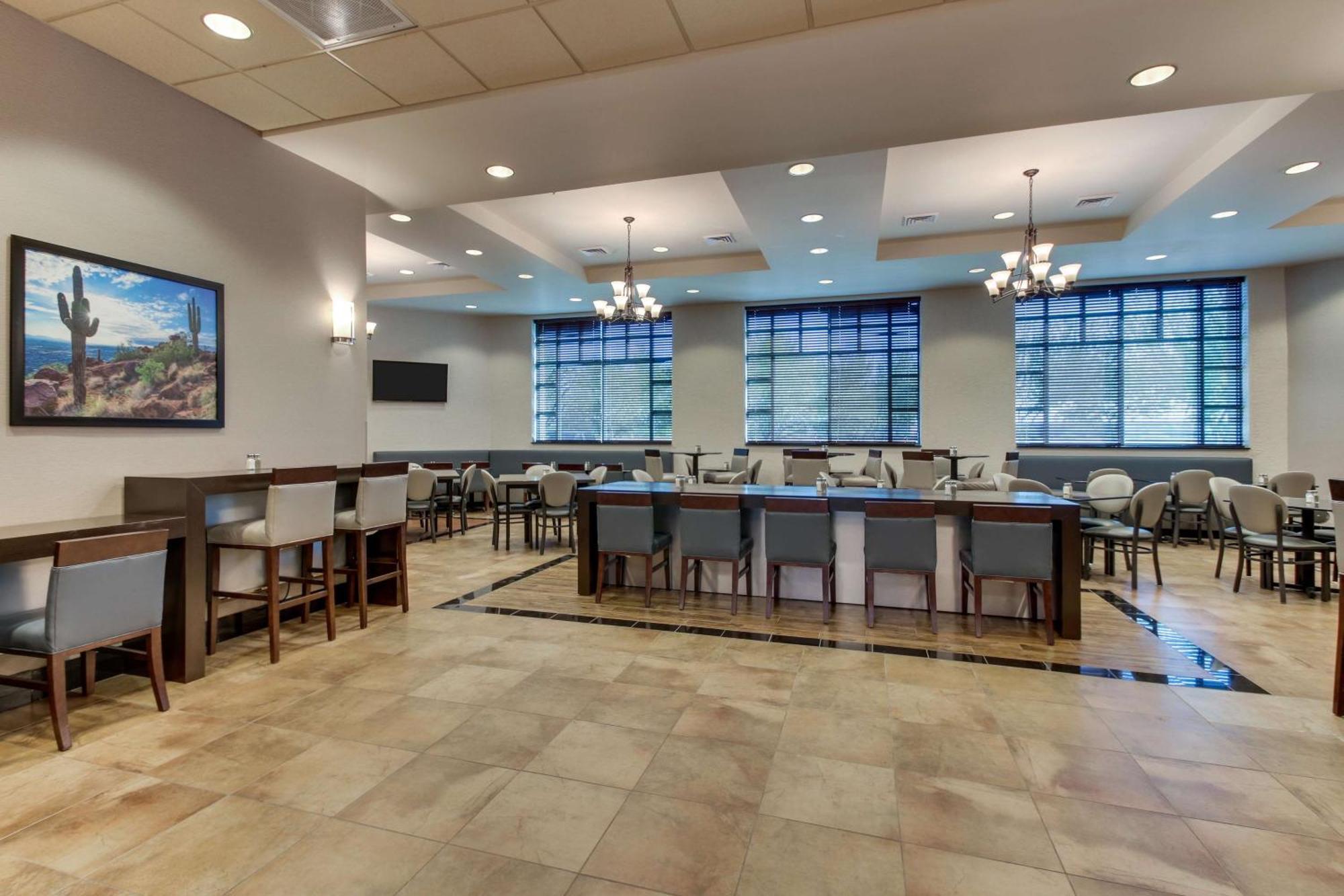 Drury Inn & Suites Phoenix Happy Valley Exteriör bild